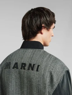 Coats & Jackets><noscript><img width=