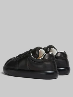 Sneakers><noscript><img width=