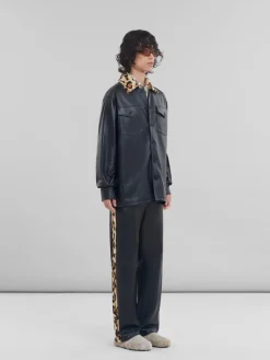Pants><noscript><img width=