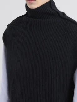 Knitwear><noscript><img width=