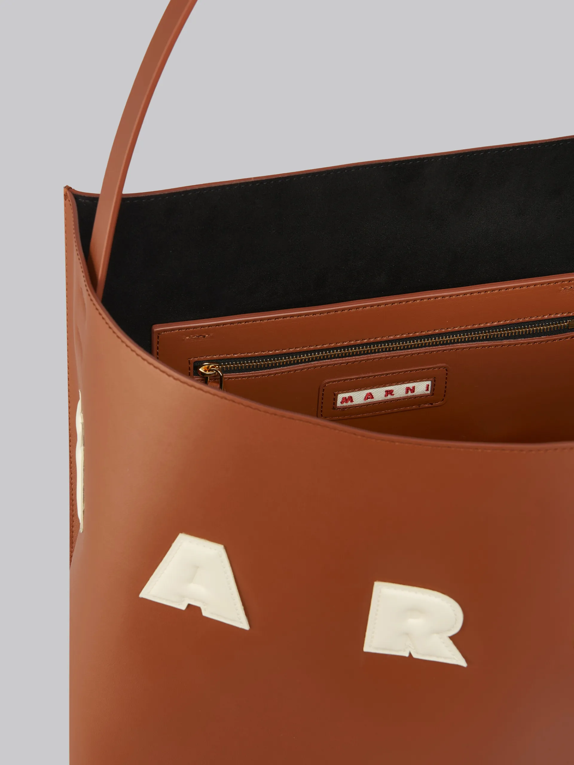 Tote Bags>Marni Brown And White Leather Museo Hobo Bag With Patches MOCA/IVORY