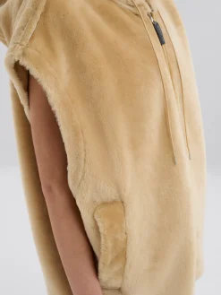 Coats & Jackets><noscript><img width=