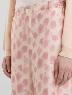 Pants><noscript><img width=