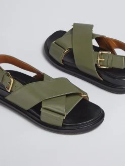 Slides & Sandals | Fussbett><noscript><img width=