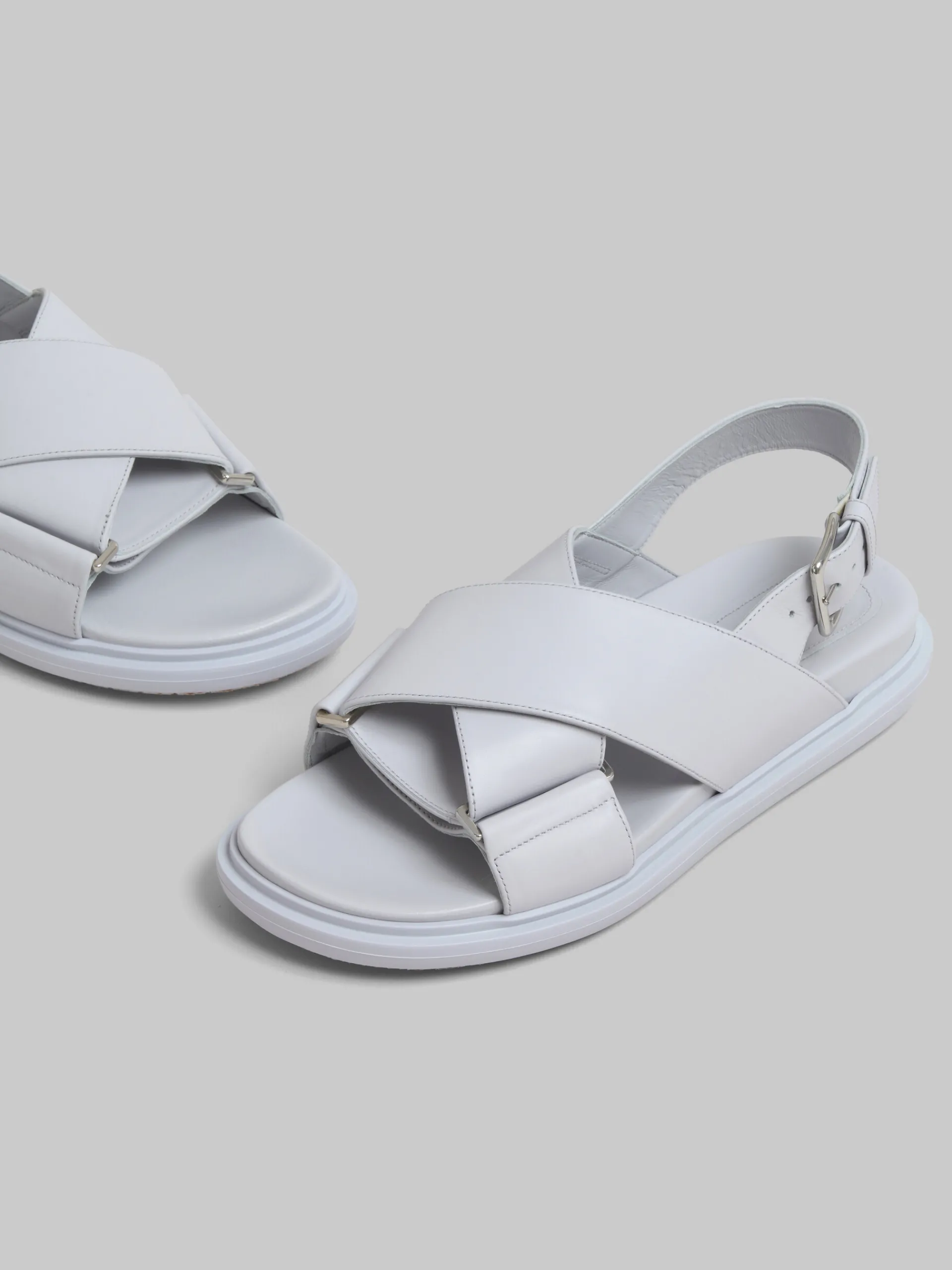 Slides & Sandals | Fussbett>Marni Grey Leather Fussbett SODIUM