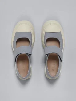 Sneakers | Pablo><noscript><img width=