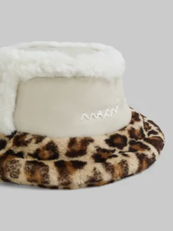 Hats | Hats><noscript><img width=