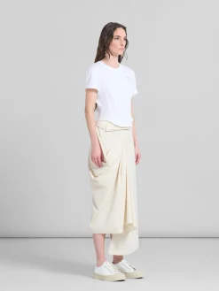 Skirts><noscript><img width=