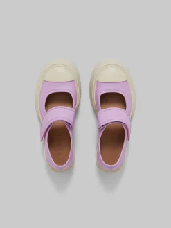Sneakers | Pablo><noscript><img width=