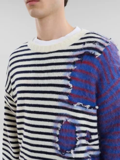 Knitwear><noscript><img width=