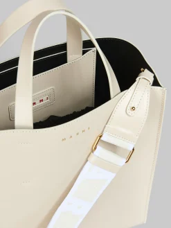 Tote Bags><noscript><img width=