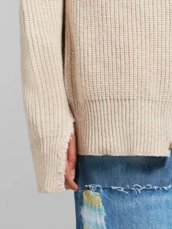 Knitwear><noscript><img width=