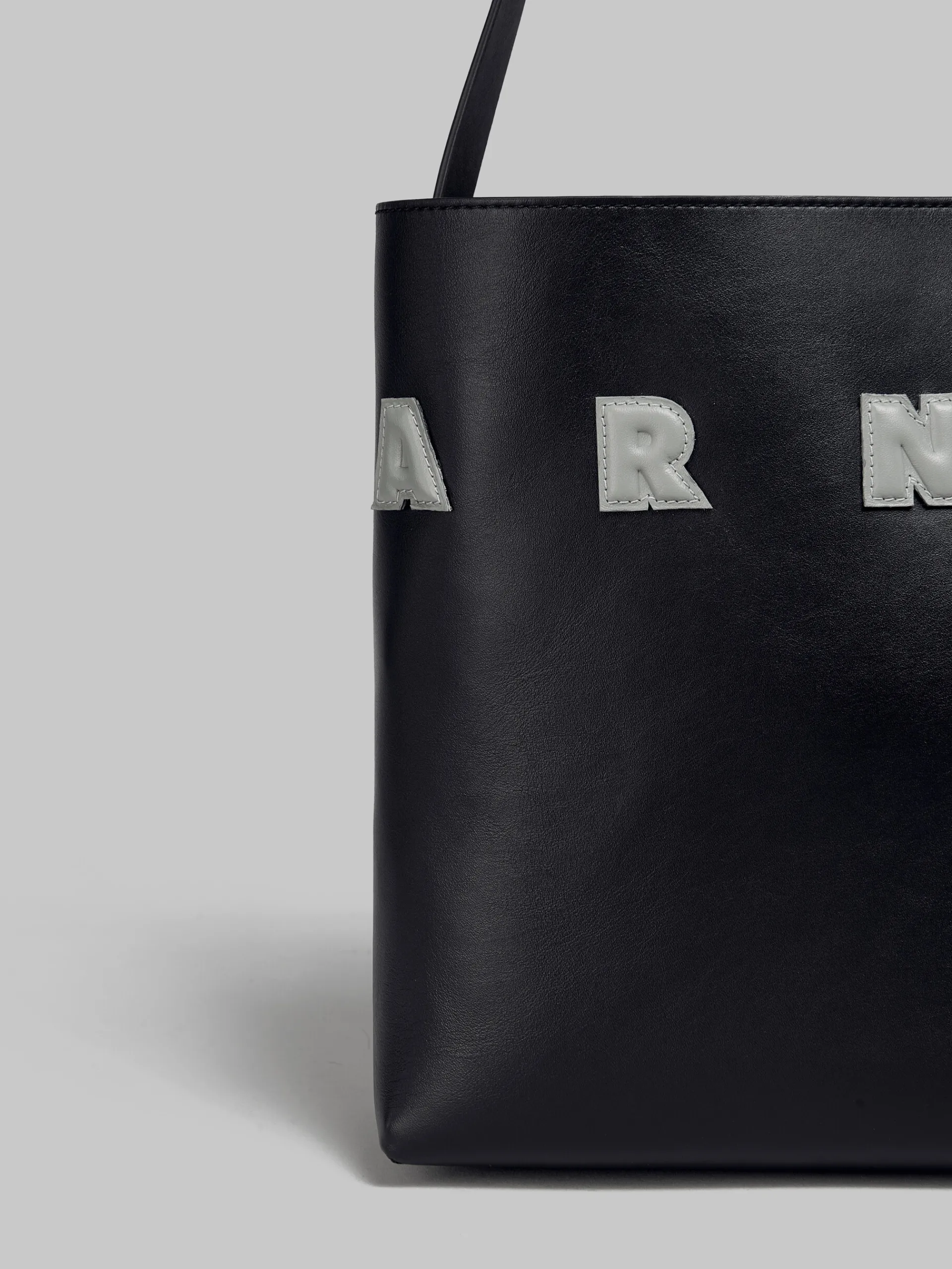 Tote Bags>Marni Small Black Leather Museo Hobo Bag With Patches BLACK/STEPPE