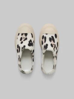 Sneakers | Pablo><noscript><img width=