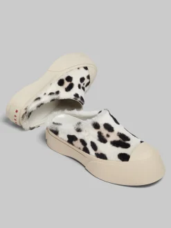 Sneakers | Pablo><noscript><img width=