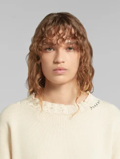 Knitwear><noscript><img width=