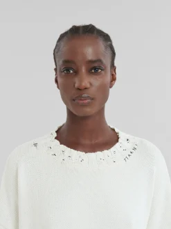 Knitwear><noscript><img width=