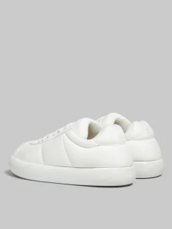 Sneakers><noscript><img width=