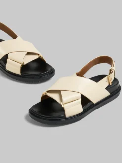 Slides & Sandals | Fussbett><noscript><img width=