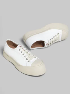 Sneakers | Pablo><noscript><img width=