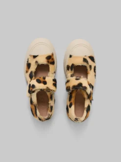 Sneakers | Pablo><noscript><img width=