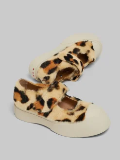 Sneakers | Pablo><noscript><img width=